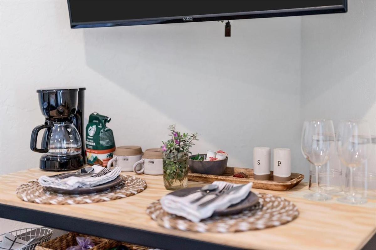 Relaxing Alpaca Ranch Mins From Downtown Wimberley Villa Ngoại thất bức ảnh
