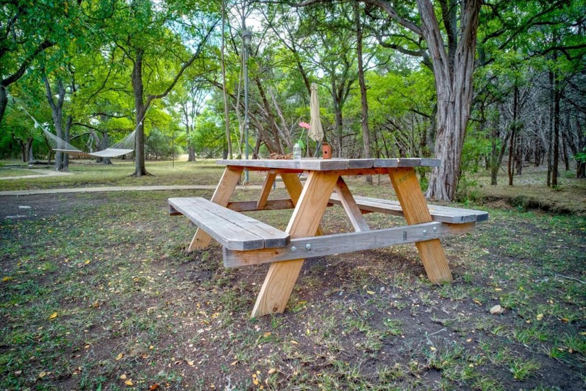 Relaxing Alpaca Ranch Mins From Downtown Wimberley Villa Ngoại thất bức ảnh