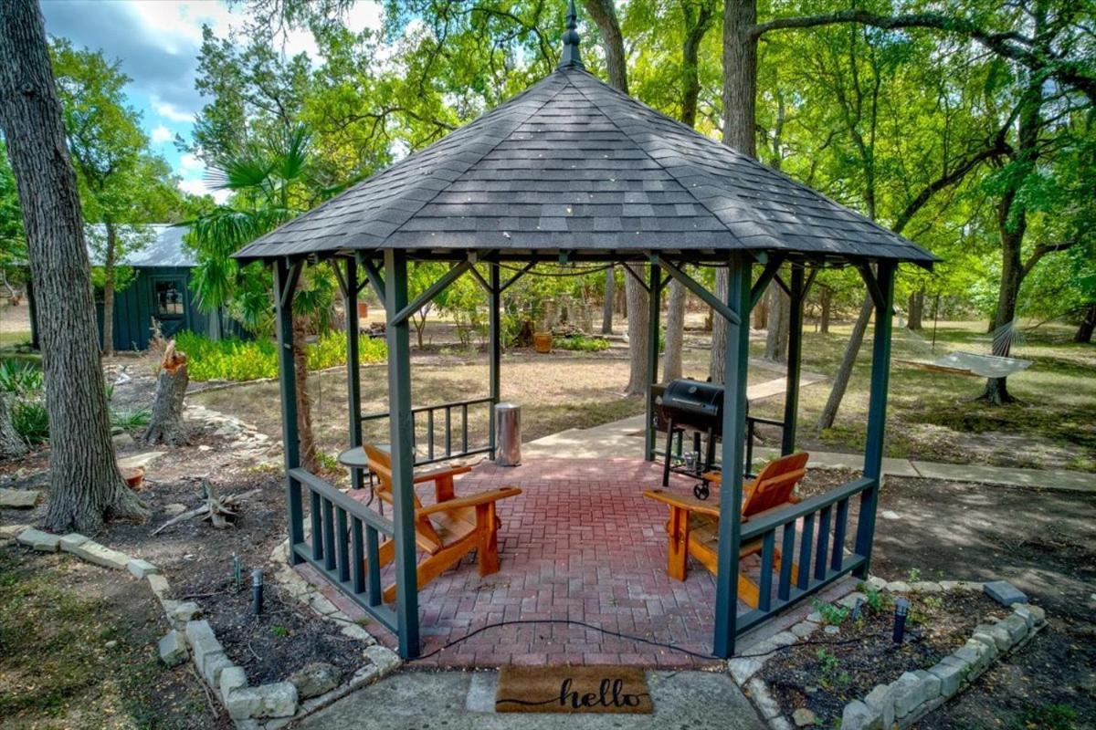 Relaxing Alpaca Ranch Mins From Downtown Wimberley Villa Ngoại thất bức ảnh